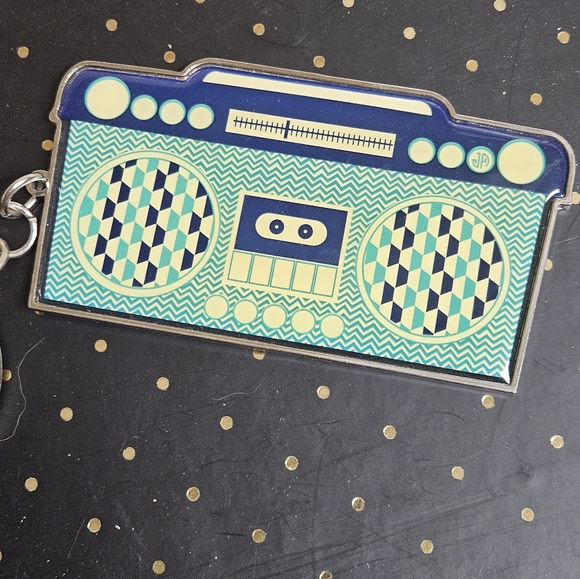 Johnathan Alder Boom Box keychain - Picture 4 of 6